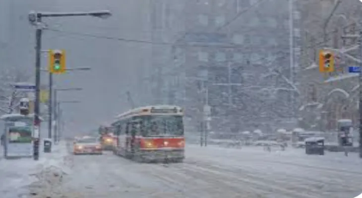 Ontario: Starting tonight, warnings of snowfall between 10 to 15 cm