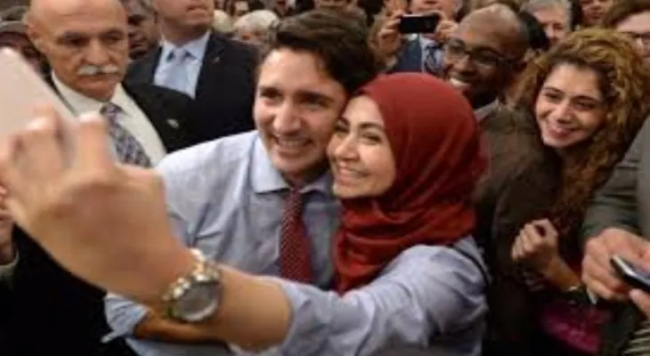 Toronto: Extremist brandishes a knife at a Muslim woman at one of the city's metro stations