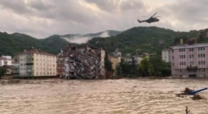 Deaths in floods that hit earthquake areas in Turkey