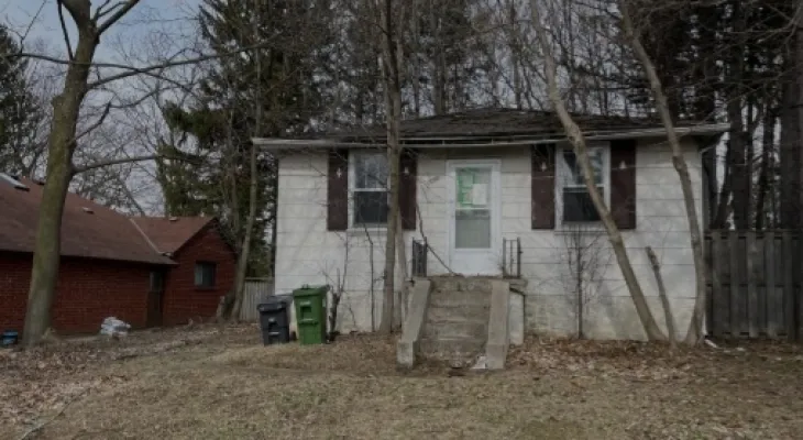 House causes crisis on upscale Toronto street after a couple abandoned it and disappeared 8 years ago