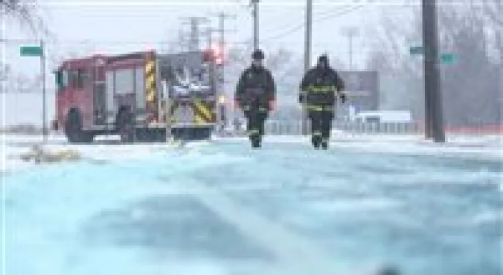 Canada: Two dead and power outage affecting hundreds of thousands