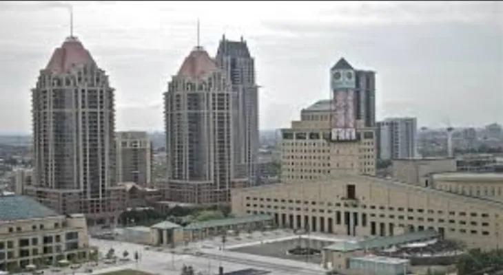 Mississauga: Announcement of job vacancies with attractive annual salaries