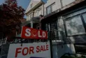 With the Bank of Canada temporarily halting interest rate hikes... mortgage rates creep downward