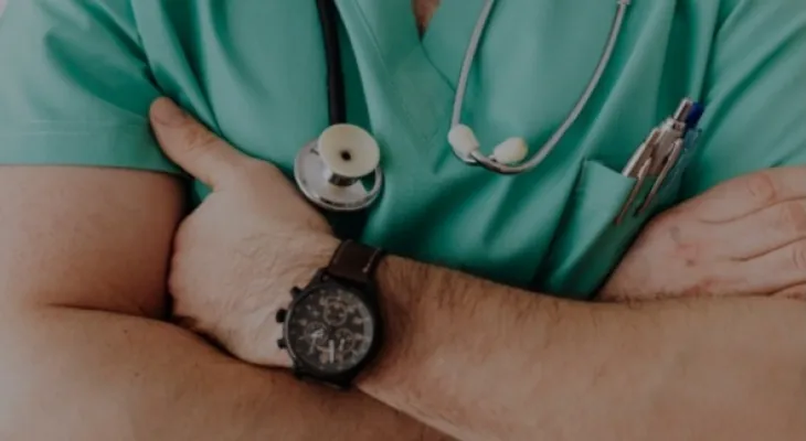 Report: Cash incentives are not enough to attract doctors to rural areas in Canada