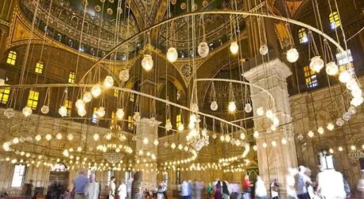 The Egyptian Dar Al-Ifta settles the debate about replacing Eid prayer with Friday prayer