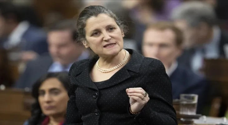 Passing grocery discount legislation in the House of Commons after receiving support from all Canadian parties