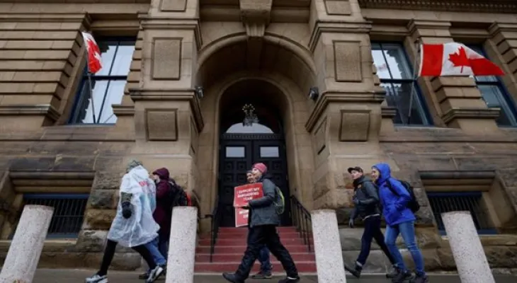 Public employees' strike raises many concerns