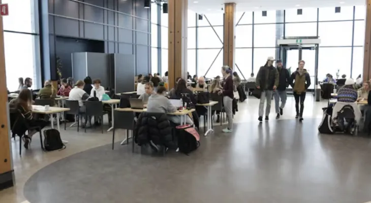 Despite improvements in the admission mechanism, Ottawa rejected two-thirds of Francophone African students this year.