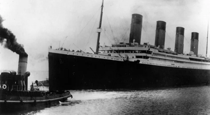 The US Coast Guard is searching for a submarine exploring the Titanic ship.