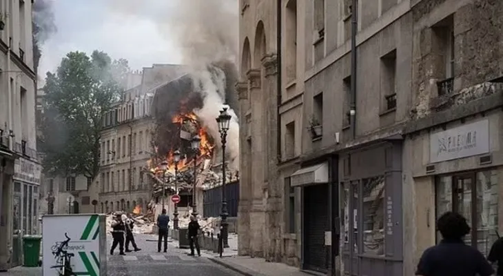 Explosion shakes Paris and fires break out in several buildings