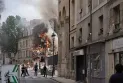 Explosion shakes Paris and fires break out in several buildings