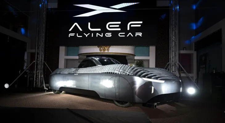 The United States approves a test flight for the world's first flying car