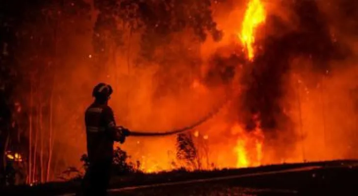 Canada: Deploying more army troops to help combat forest fires