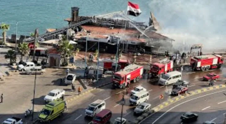 Egypt: Massive fire destroys 4 famous restaurants in Alexandria