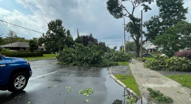 Ottawa is experiencing thunderstorms and heavy rain today.