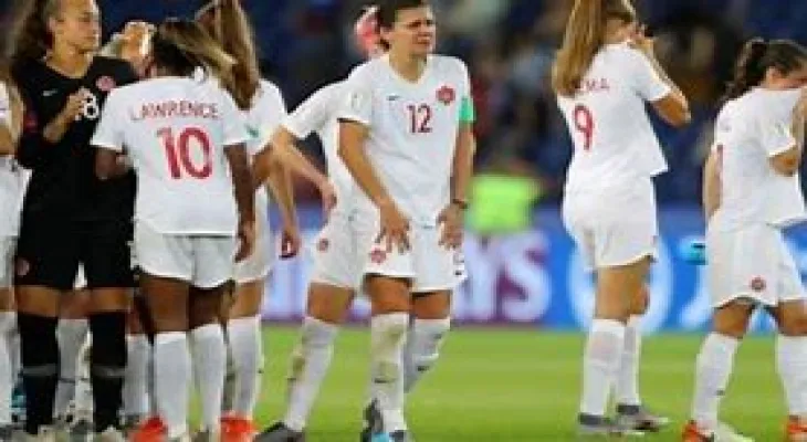 Exclusion of the Canadian women from the World Cup after a crushing defeat against Australia