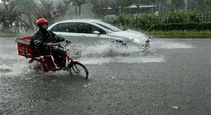Beijing records the highest rainfall record in 140 years.