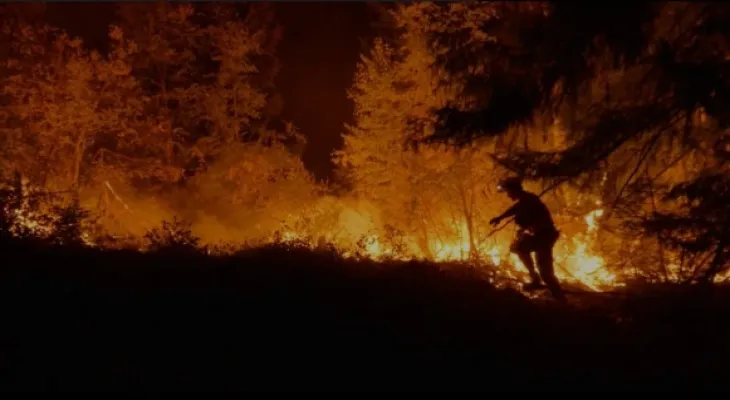 British Columbia: The expansion of wildfires on both sides of Adams Lake leads to evacuation orders.