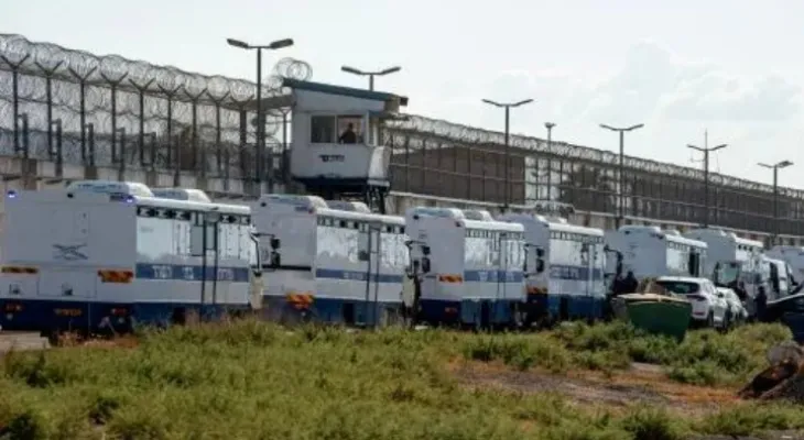 Palestine occupée : 13 prisonniers poursuivent leur grève de la faim ouverte en refus de leur détention administrative