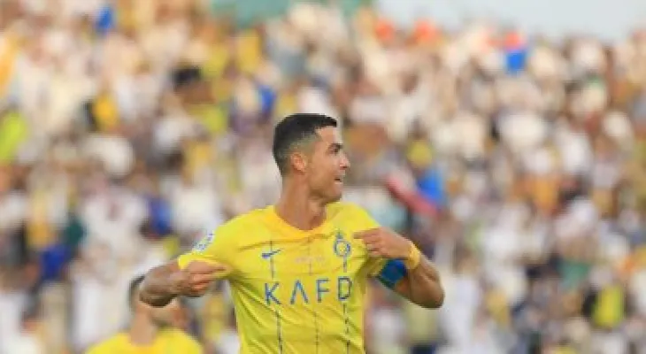 Ronaldo est au sommet du classement des 10 joueurs les plus chers de l'histoire mondiale âgés de plus de trente ans.