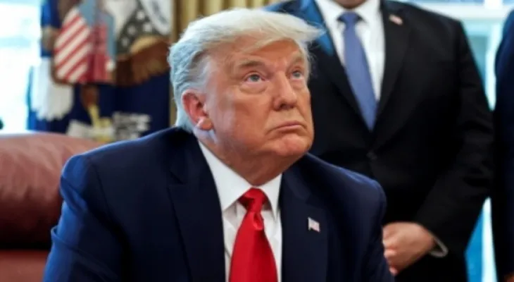 Délai de 10 jours pour que Trump comparaisse devant la justice...