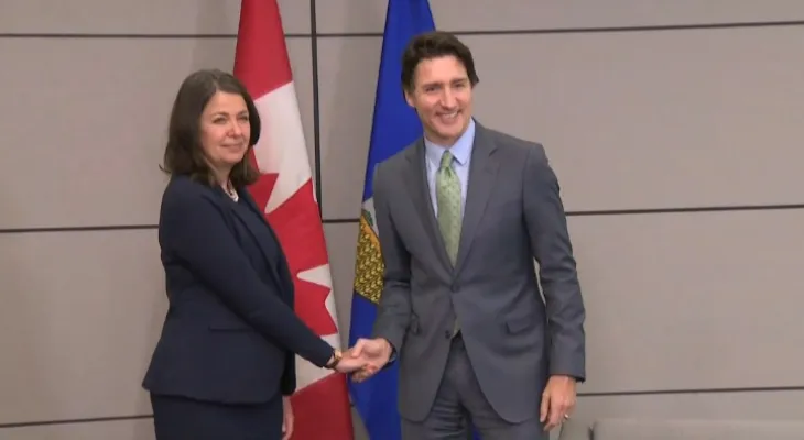 Smith : Le plan d'Ottawa pour l'électricité propre est inconstitutionnel