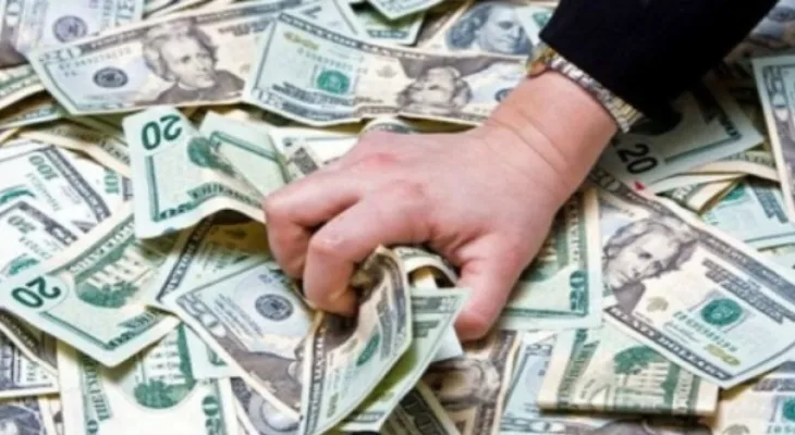 In 10 days... The world's billionaires lose more than 82 billion dollars.