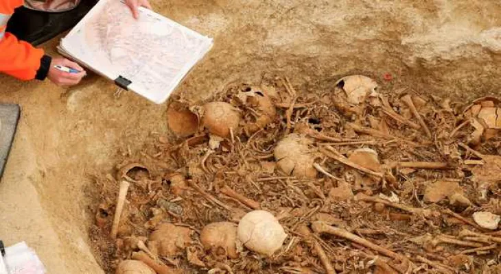 La France découvre un village archéologique datant de 3500 ans avant Jésus-Christ.