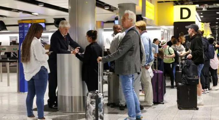 Cancellation of hundreds of flights to and from England due to technical malfunctions in air traffic control systems.