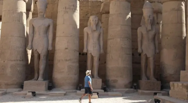 Egypt imposes new restrictions on Canadian travelers...