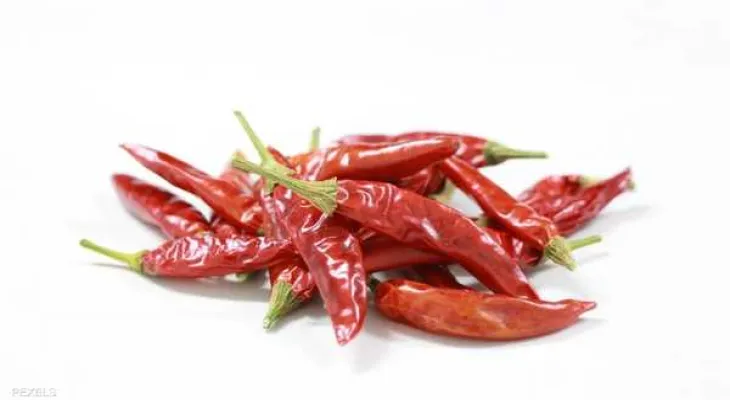 A Brazilian girl enters a rare coma after smelling the scent of hot pepper.