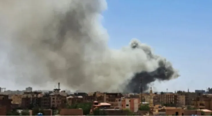 Khartoum: Twenty civilian casualties in an airstrike.