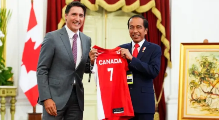 Trudeau arrives in Jakarta and meets with the Indonesian president.