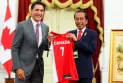 Trudeau arrives in Jakarta and meets with the Indonesian president.