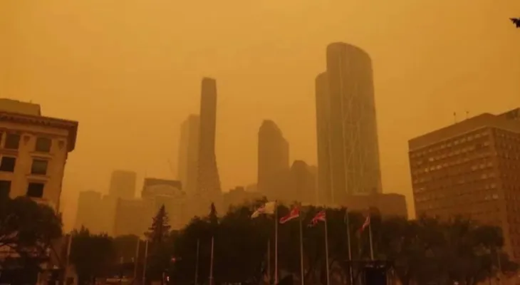 Wildfires: Edmonton and Calgary break smoke records