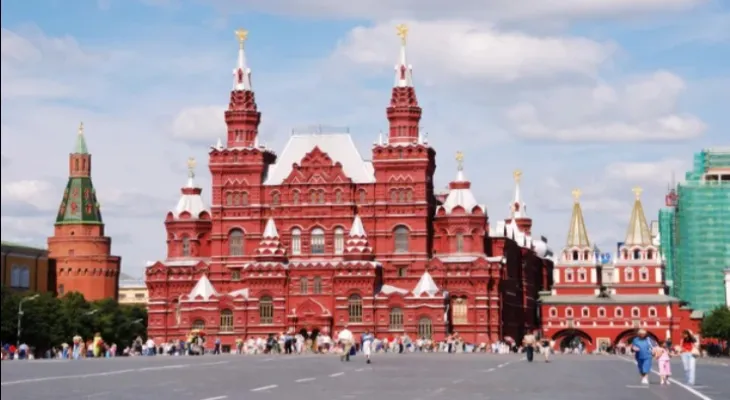 Russia is considering canceling tourist visas for 4 Arab countries.