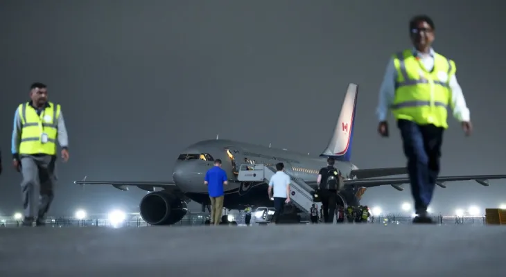 A backup plane is on its way to transport Prime Minister Trudeau and the Canadian delegation who are stranded in India.