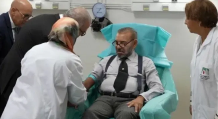 The King of Morocco donates blood to earthquake victims.
