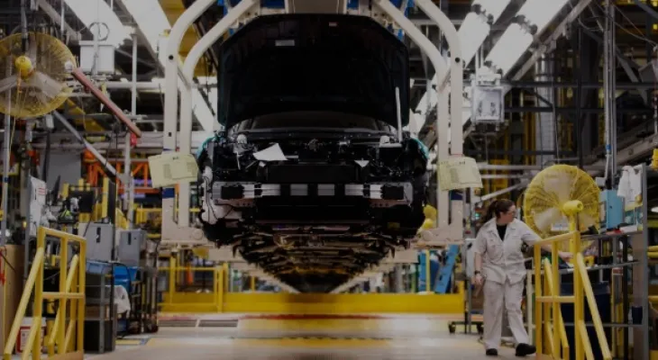 Canadian Statistics Agency: Manufacturing sales rose by 1.6% in July after a decline in June.