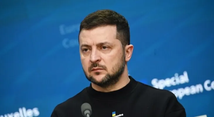 While in the Canadian Parliament... Zelensky welcomes a former Nazi