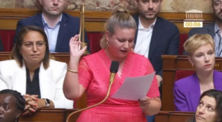 The deputy brings 'the tick' to the French Parliament... and holds the government responsible for its spread.