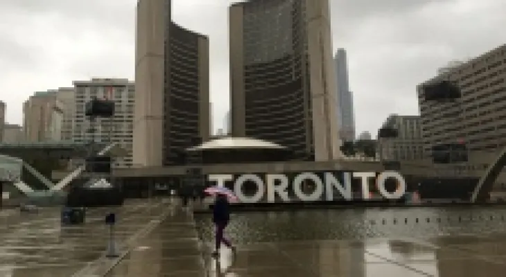 The city of Toronto is experiencing cold, rainy weather starting this evening.