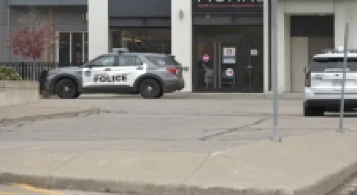 Police: Security guard stabbed in hotel north of Etobicoke