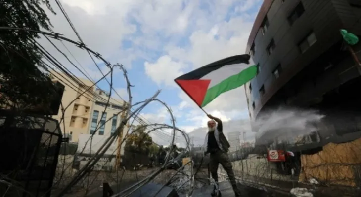 Japan announces providing additional aid of 65 million dollars to the Palestinians