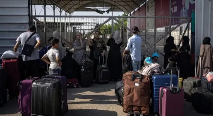 Government source: Ottawa informed the Canadians trapped in Gaza that they will be allowed to leave starting Sunday.