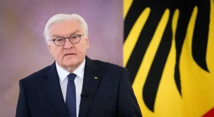 The German president calls on the Arab communities in his country to refrain from supporting Hamas.