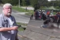 An American lawyer kills environmental activists in front of cameras who closed a road...