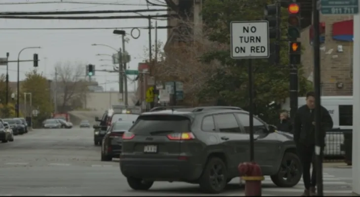 More cities are looking to emulate Montreal's ban on right turns at red lights