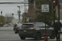 Plus de villes envisagent d'imiter l'interdiction de Montréal de tourner à droite au feu rouge.