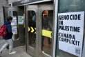 La police de Montréal enquête après le vandalisme d'au moins 16 stations de métro...
